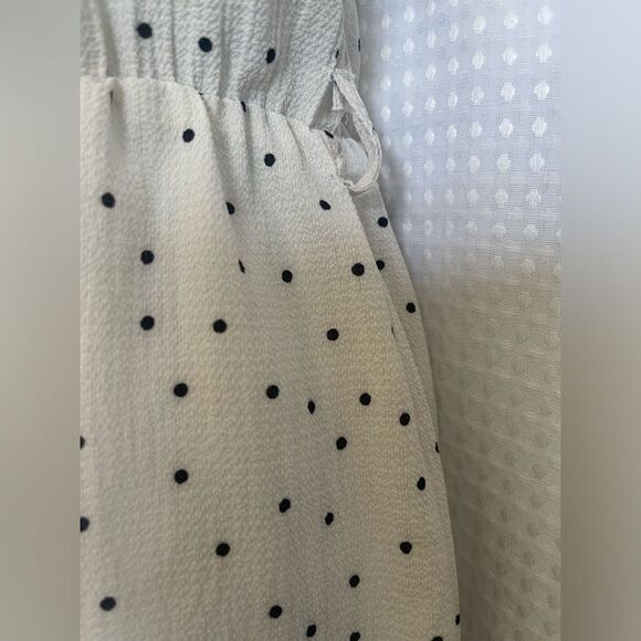 Polka Dot Off-Shoulder Top - Picture 4 of 7